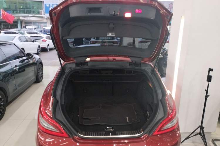 Used Mercedes-Benz CLS 2013 CLS 350 Shooting Brake Fashion Edition Trunk