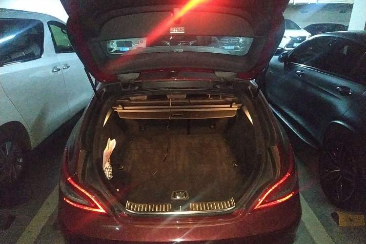 Used Mercedes-Benz CLS 2013 CLS 350 Shooting Brake Fashion Edition Trunk