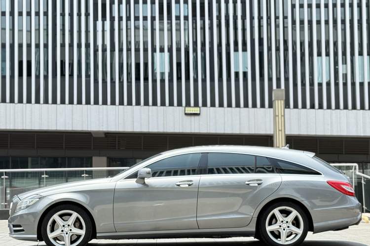 Used Mercedes-Benz CLS 2013 CLS 350 Shooting Brake Fashion Edition Exterior 2
