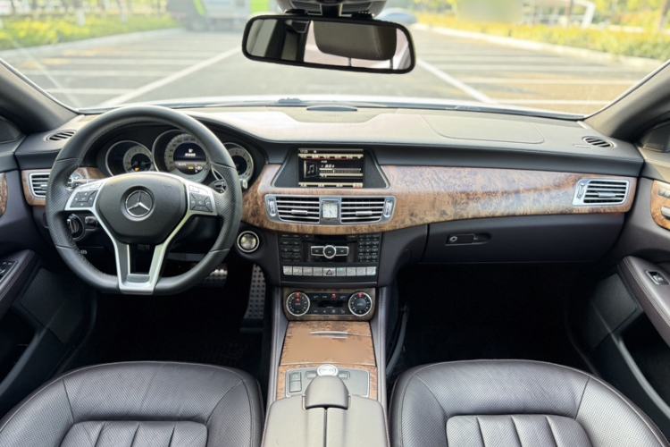 Used Mercedes-Benz CLS 2013 CLS 350 Shooting Brake Fashion Edition Interior 6