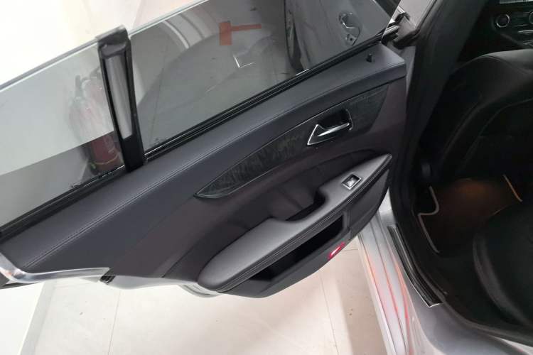 Used Mercedes-Benz CLS 2013 CLS 350 Shooting Brake Fashion Edition Left Rear Door Interior