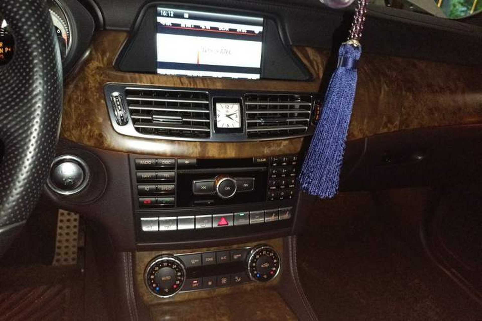 Used Mercedes-Benz CLS 2013 CLS 350 Shooting Brake Fashion Edition Audio And AC Panel