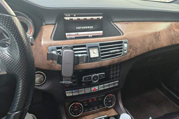 Used Mercedes-Benz CLS 2013 CLS 350 Shooting Brake Fashion Edition Audio And AC Panel