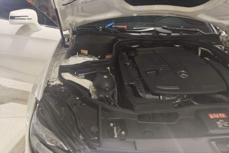 Used Mercedes-Benz CLS 2013 CLS 350 Shooting Brake Fashion Edition Engine Bay Right