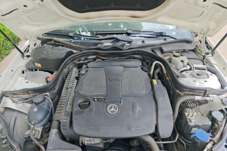 Used Mercedes-Benz CLS 2013 CLS 350 Shooting Brake Fashion Edition Engine Bay