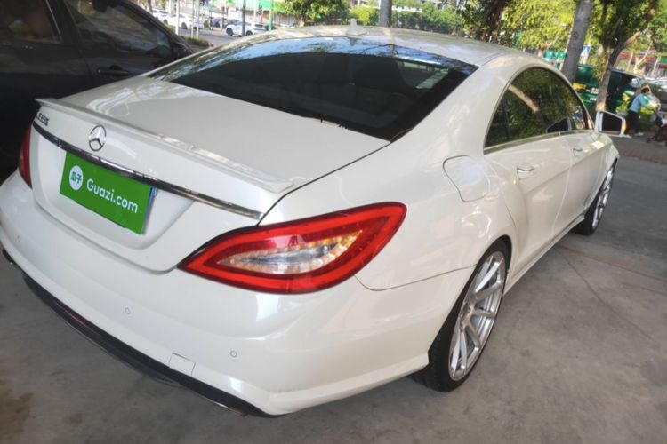 Used Mercedes-Benz CLS 2013 CLS 350 Estate Luxury Model Exterior 1