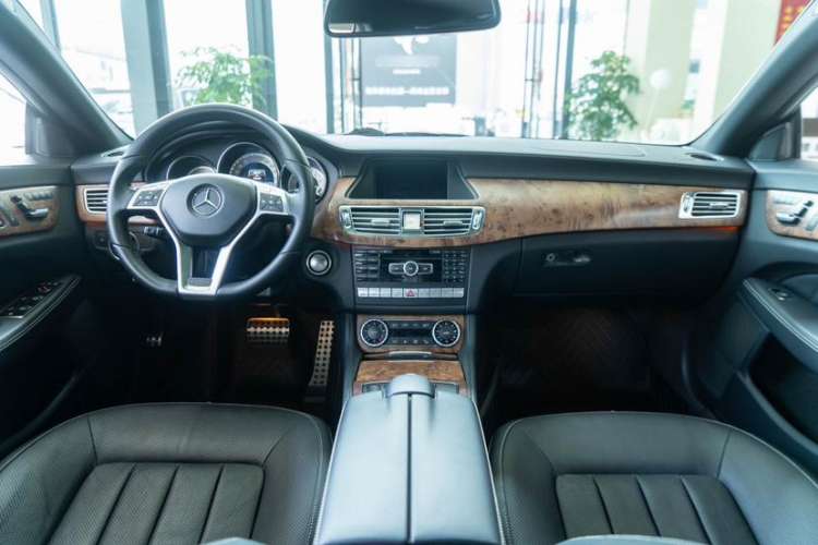 Used Mercedes-Benz CLS 2013 CLS 350 Shooting Brake Fashion Edition Interior 1