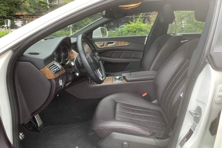Used Mercedes-Benz CLS 2013 CLS 350 Shooting Brake Fashion Edition Interior 2