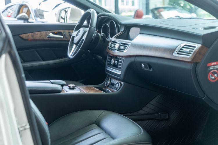 Used Mercedes-Benz CLS 2013 CLS 350 Shooting Brake Fashion Edition Interior 3