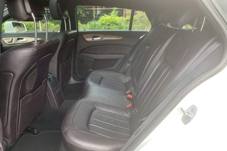 Used Mercedes-Benz CLS 2013 CLS 350 Shooting Brake Fashion Edition Interior 4