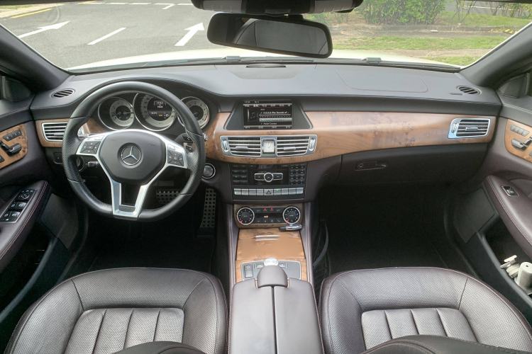 Used Mercedes-Benz CLS 2013 CLS 350 Shooting Brake Fashion Edition Interior 6