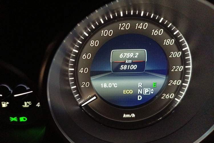 Used Mercedes-Benz CLS 2013 CLS 350 Shooting Brake Fashion Edition Odometer Close Up