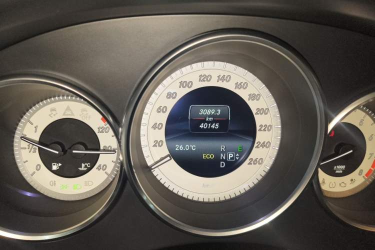 Used Mercedes-Benz CLS 2013 CLS 350 Shooting Brake Fashion Edition Odometer Close Up