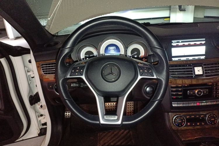 Used Mercedes-Benz CLS 2013 CLS 350 Shooting Brake Fashion Edition Steering Wheel