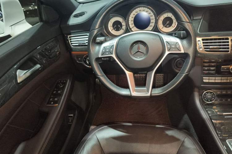 Used Mercedes-Benz CLS 2013 CLS 350 Shooting Brake Fashion Edition Steering Wheel