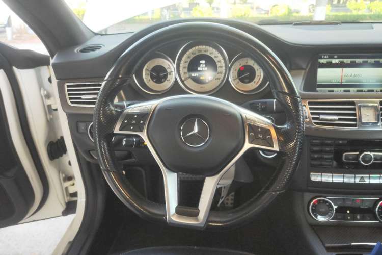 Used Mercedes-Benz CLS 2013 CLS 350 Estate Luxury Model Steering Wheel