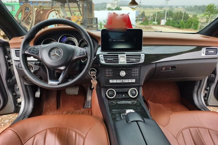 Used Mercedes-Benz CLS 2015 CLS 320 Center Console