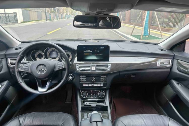 Used Mercedes-Benz CLS 2015 CLS 260 Interior 3
