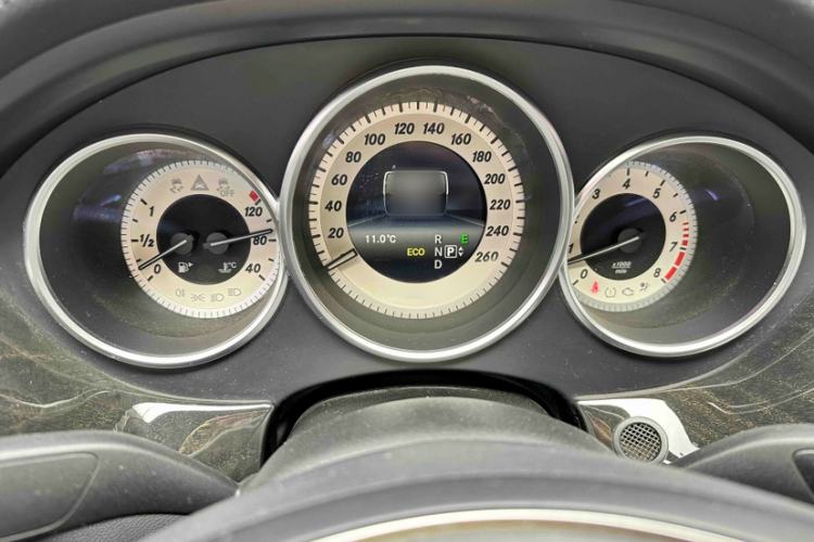 Used Mercedes-Benz CLS 2015 CLS 260 Interior 6