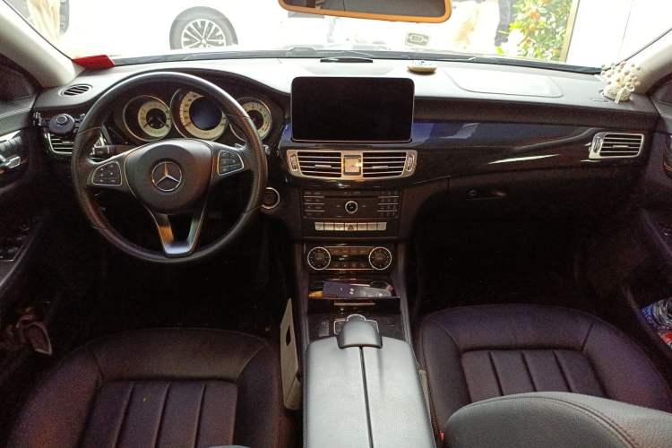 Used Mercedes-Benz CLS 2015 CLS 320 Center Console