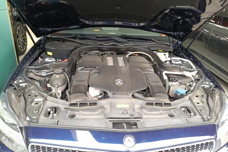 Used Mercedes-Benz CLS 2015 CLS 320 Engine Bay