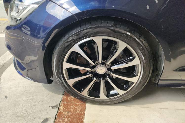 Used Mercedes-Benz CLS 2015 CLS 320 Exterior 1