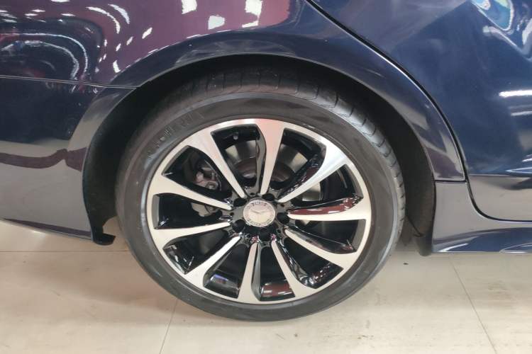 Used Mercedes-Benz CLS 2015 CLS 320 Exterior 2