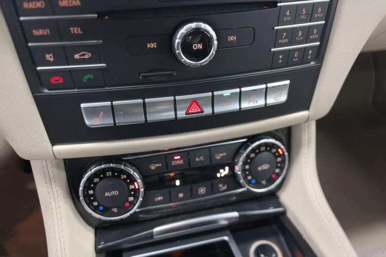 Used Mercedes-Benz CLS 2015 CLS 260 Audio And AC Panel