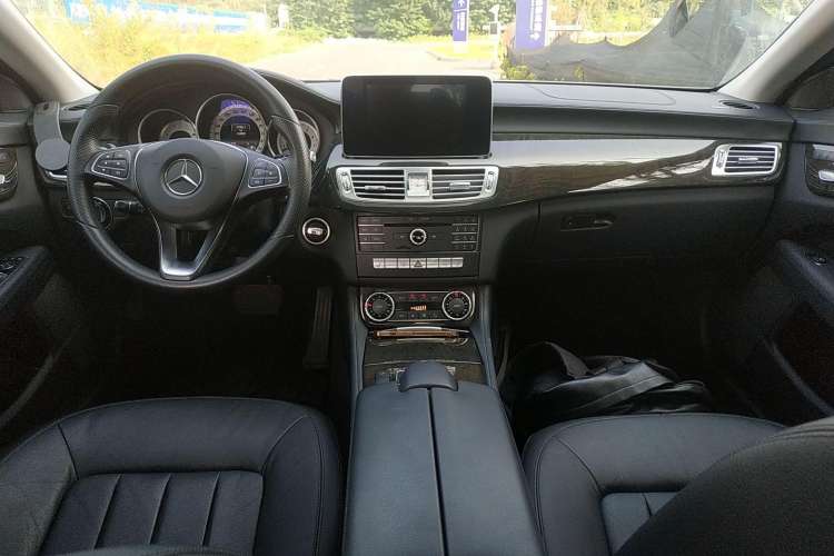Used Mercedes-Benz CLS 2015 CLS 320 Center Console