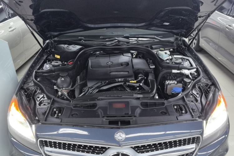 Used Mercedes-Benz CLS 2015 CLS 260 Engine Bay