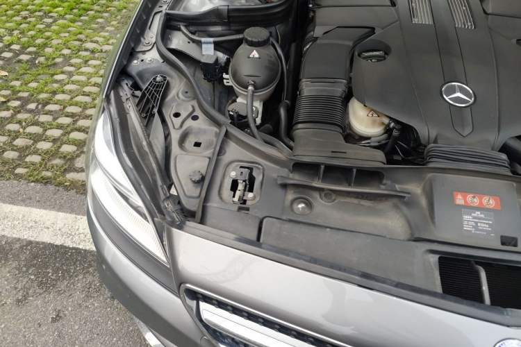 Used Mercedes-Benz CLS 2015 CLS 320 Engine Bay Right