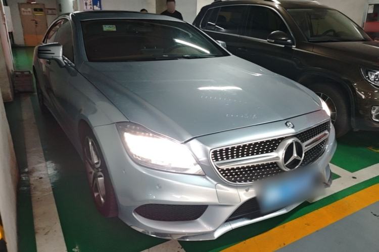 Used Mercedes-Benz CLS 2015 CLS 260 Front Right 45 Deg