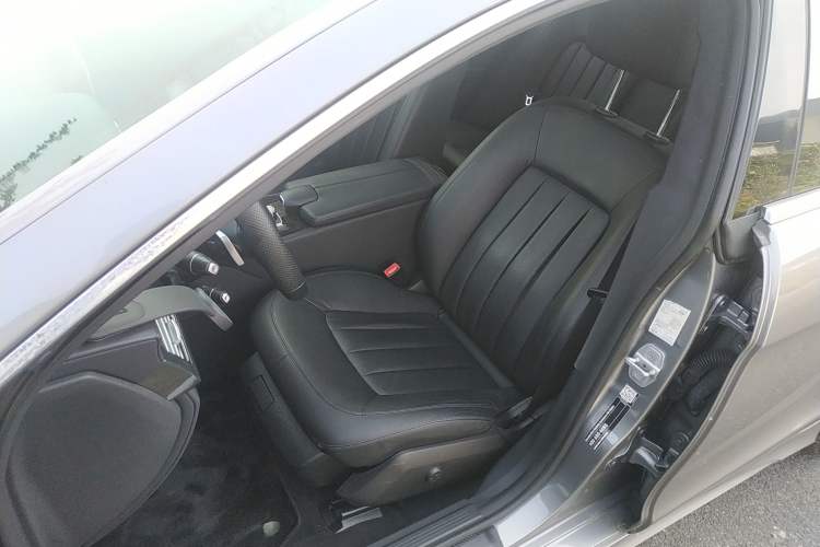 Used Mercedes-Benz CLS 2015 CLS 320 Left Front Seat