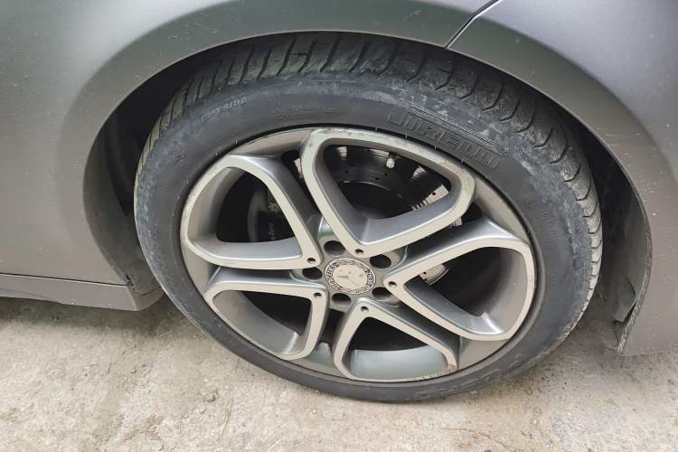 Used Mercedes-Benz CLS 2015 CLS 260 Right Front Wheel Hub