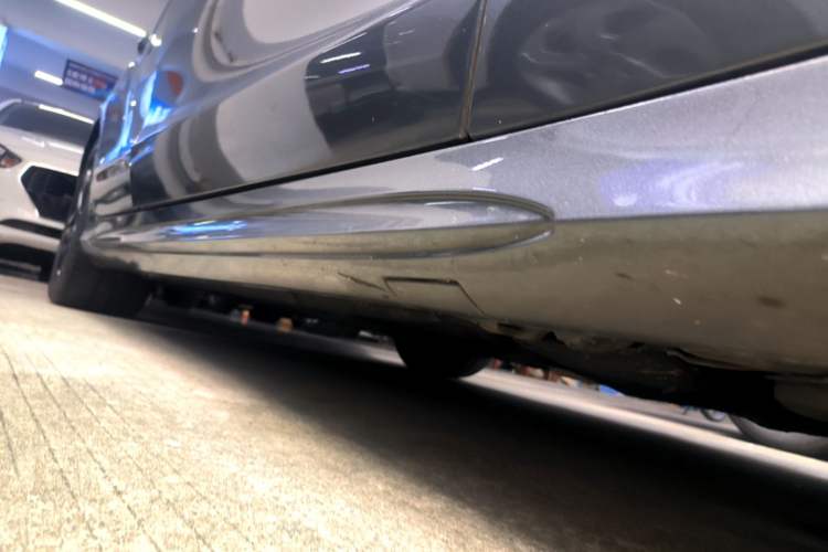 Used Mercedes-Benz CLS 2015 CLS 260 Right Side Sill
