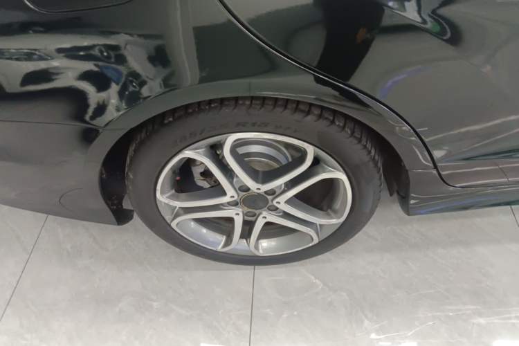 Used Mercedes-Benz CLS 2015 CLS 260 Right Rear Wheel Hub