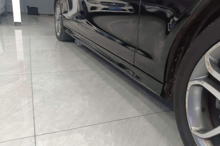 Used Mercedes-Benz CLS 2015 CLS 260 Right Side Sill