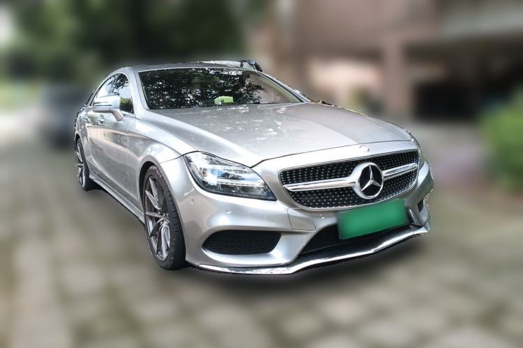 Used Mercedes-Benz CLS 2015 CLS 320 Front Right 45 Deg