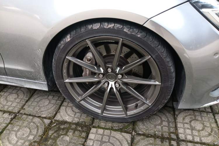 Used Mercedes-Benz CLS 2015 CLS 320 Right Front Wheel Hub