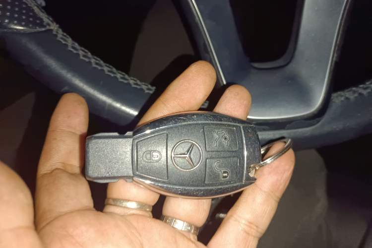 Used Mercedes-Benz CLS 2015 CLS 320 Interior 1