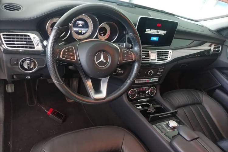 Used Mercedes-Benz CLS 2015 CLS 320 Center Console