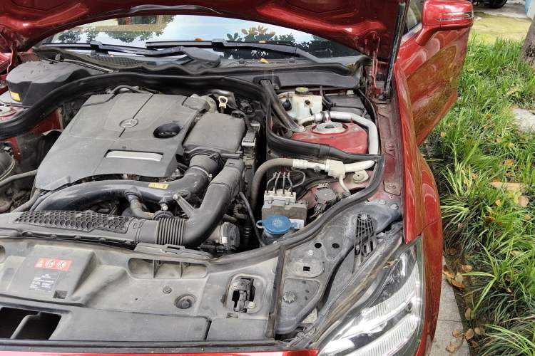 Used Mercedes-Benz CLS 2015 CLS 260 Engine Bay Left