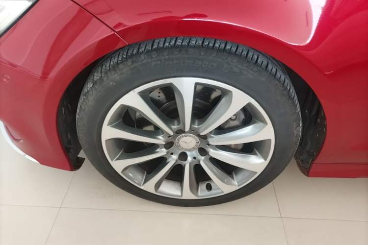 Used Mercedes-Benz CLS 2015 CLS 320 Exterior 4