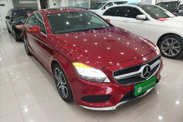 Used Mercedes-Benz CLS 2015 CLS 260 Front Right 45 Deg
