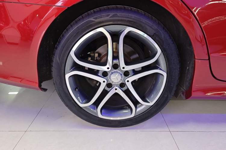 Used Mercedes-Benz CLS 2015 CLS 260 Right Rear Wheel Hub