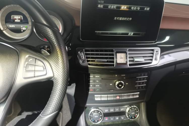 Used Mercedes-Benz CLS 2015 CLS 260 Audio And AC Panel