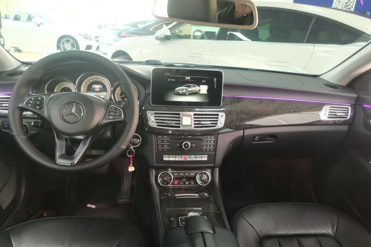 Used Mercedes-Benz CLS 2015 CLS 320 Center Console