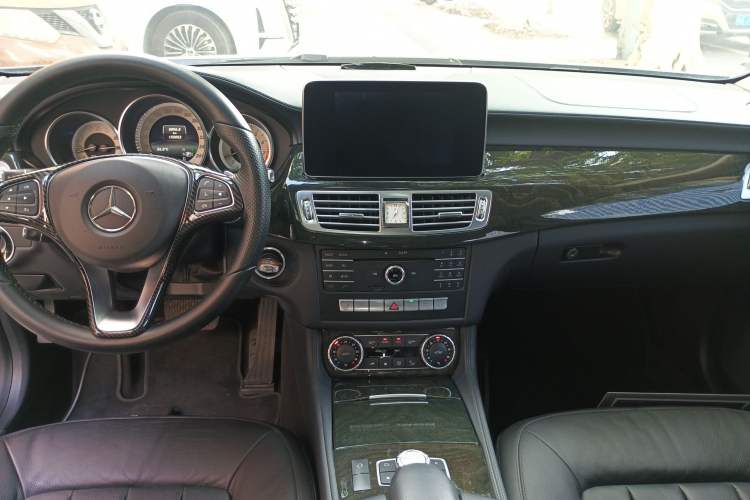 Used Mercedes-Benz CLS 2015 CLS 260 Center Console