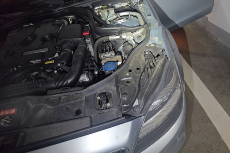 Used Mercedes-Benz CLS 2015 CLS 260 Engine Bay Left
