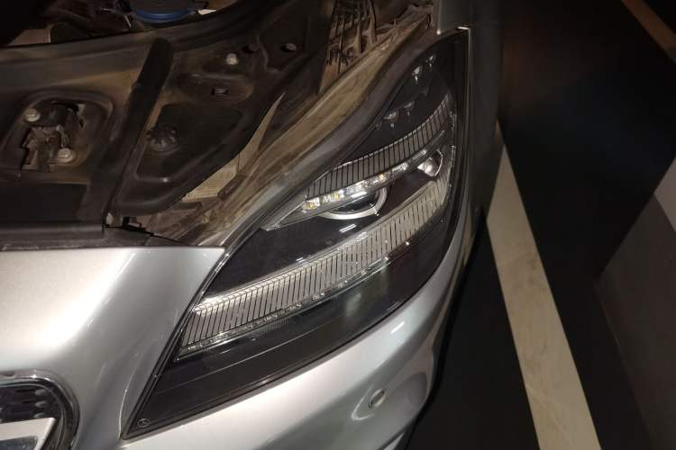 Used Mercedes-Benz CLS 2015 CLS 260 Engine Bay Left